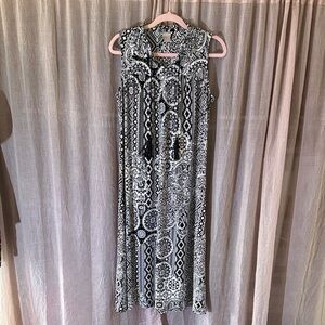 Chico's Black and White Sleeveless Midi Dress